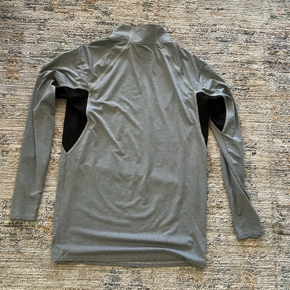 Kimes Ranch pullover - Picture 2 of 4